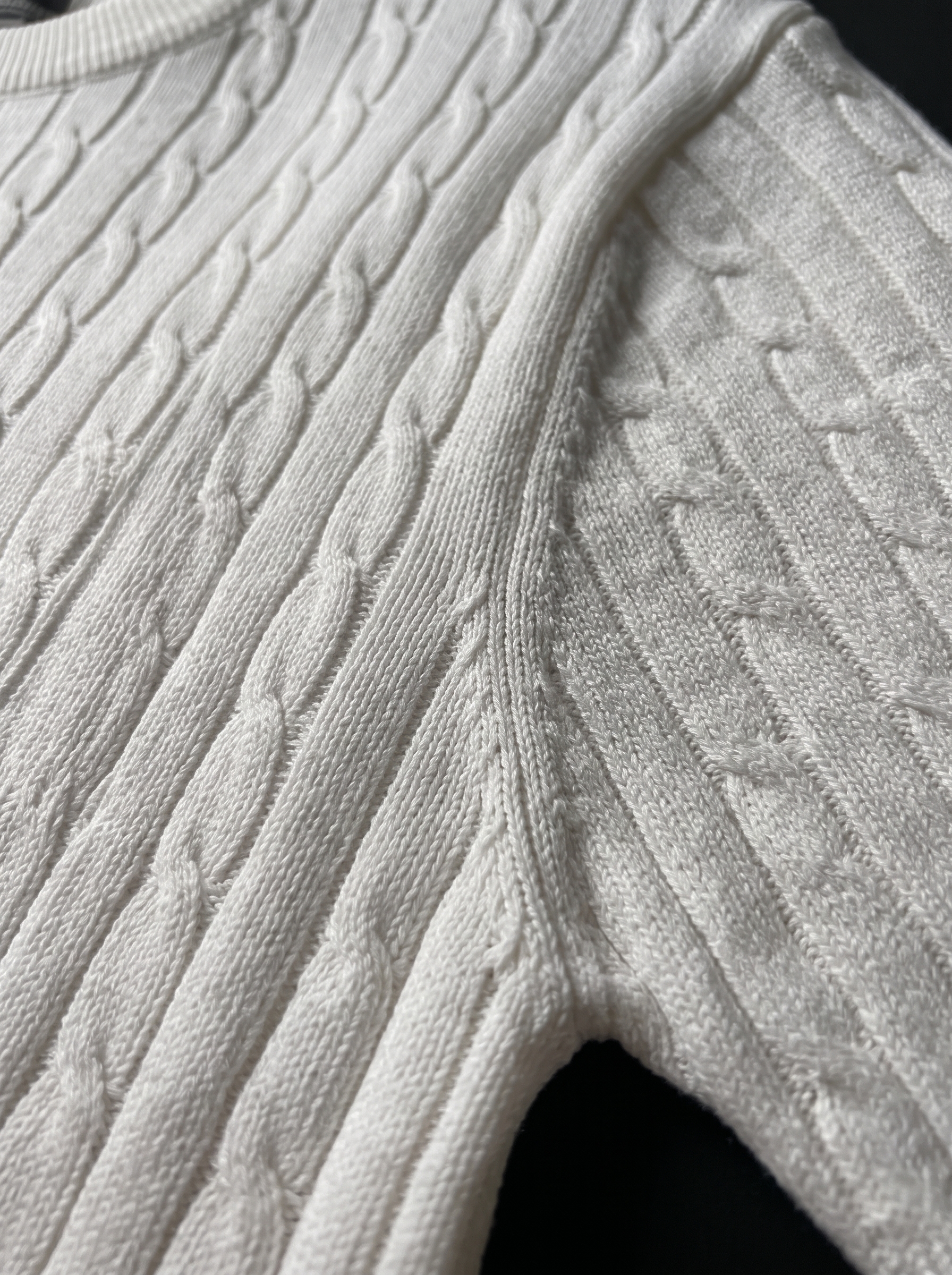 Мъжка тениска с релефна плетка "Cable Knit" – Бяла - Image 8